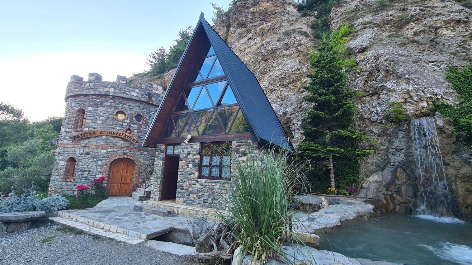Dibra Park Agrotourism Hotel Peshkopi Екстериор снимка
