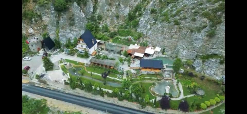 Dibra Park Agrotourism Hotel Peshkopi Екстериор снимка
